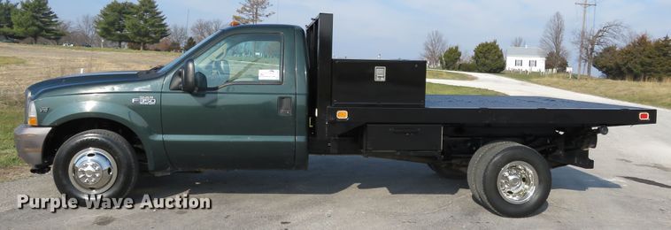 image for item DI3958 2002 Ford F350 Super Duty XL  dump flatbed pickup truck