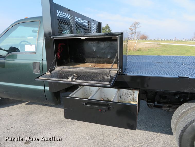 image for item DI3958 2002 Ford F350 Super Duty XL  dump flatbed pickup truck