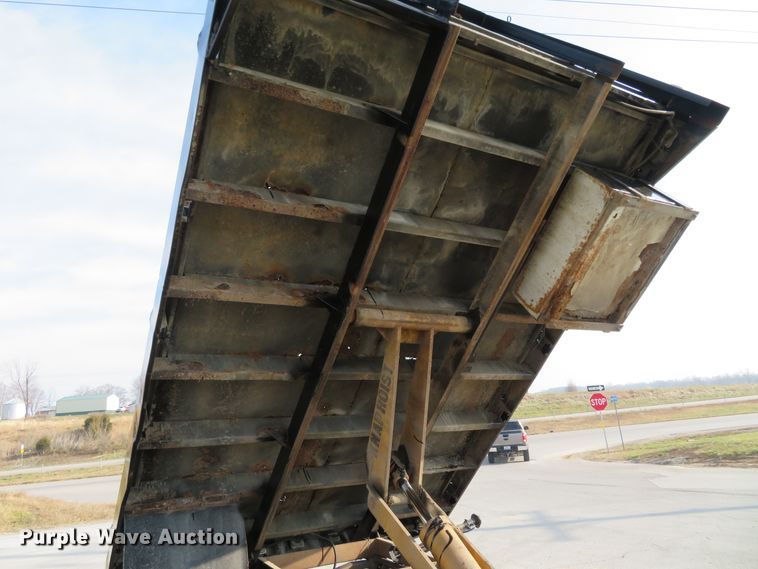 image for item DI3958 2002 Ford F350 Super Duty XL  dump flatbed pickup truck