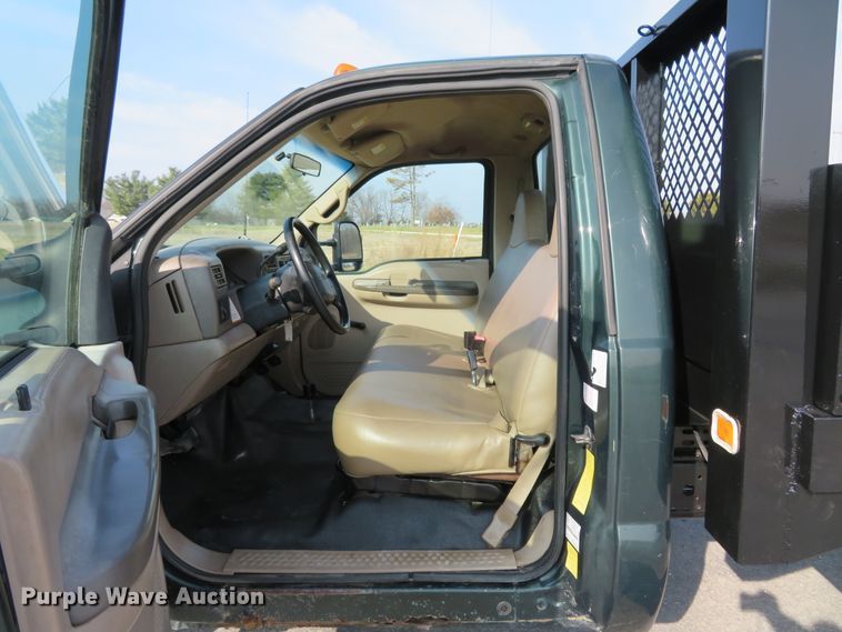 image for item DI3958 2002 Ford F350 Super Duty XL  dump flatbed pickup truck