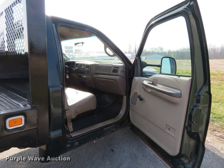 image for item DI3958 2002 Ford F350 Super Duty XL  dump flatbed pickup truck