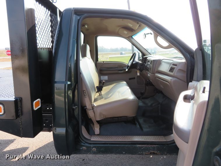 image for item DI3958 2002 Ford F350 Super Duty XL  dump flatbed pickup truck