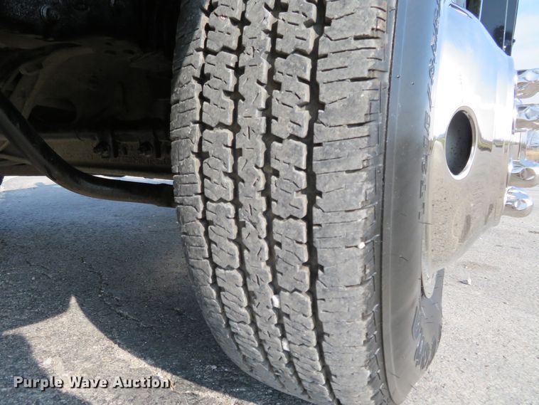 image for item DI3958 2002 Ford F350 Super Duty XL  dump flatbed pickup truck