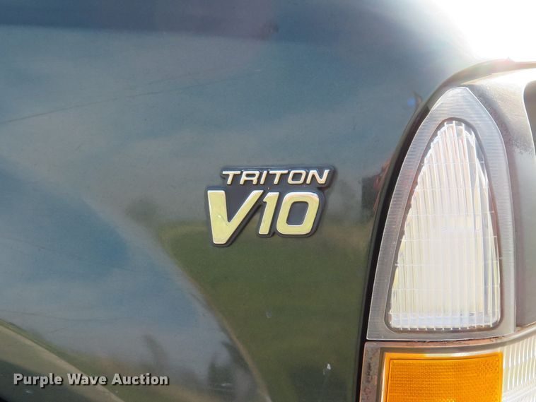 image for item DI3958 2002 Ford F350 Super Duty XL  dump flatbed pickup truck