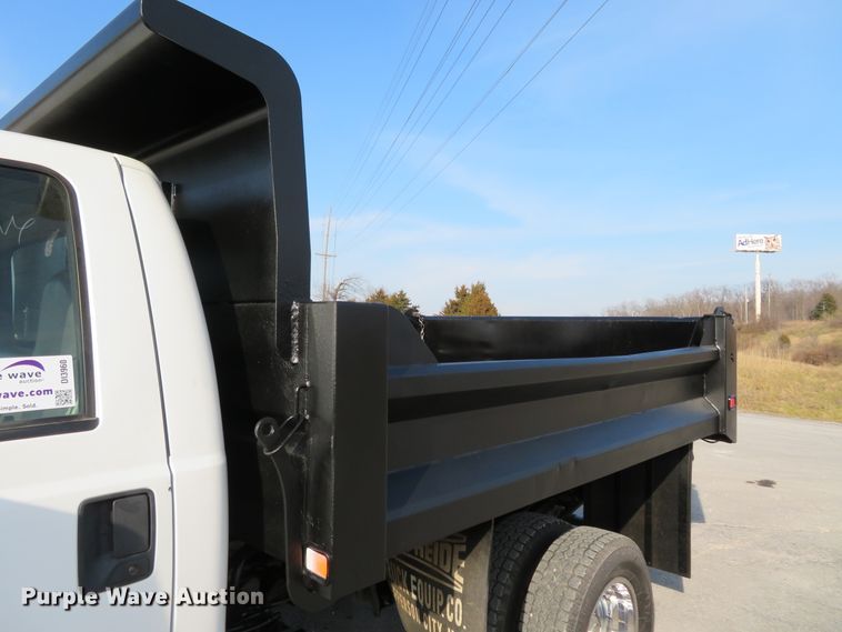 image for item DI3960 2009 Ford F350 Super Duty XL  dump bed pickup truck