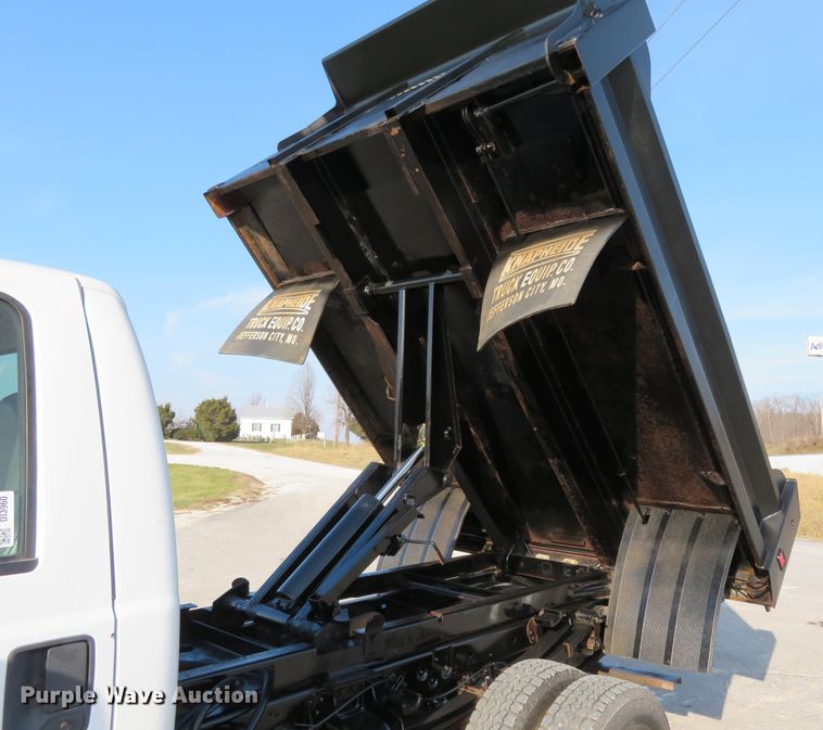 image for item DI3960 2009 Ford F350 Super Duty XL  dump bed pickup truck