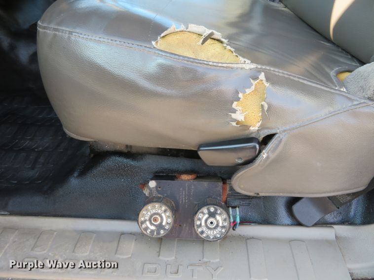 image for item DI3960 2009 Ford F350 Super Duty XL  dump bed pickup truck