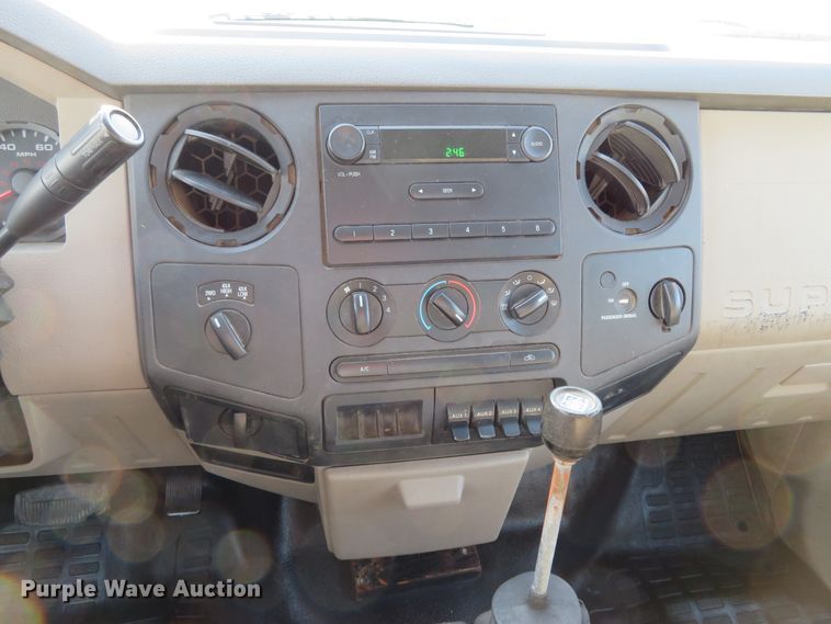 image for item DI3960 2009 Ford F350 Super Duty XL  dump bed pickup truck