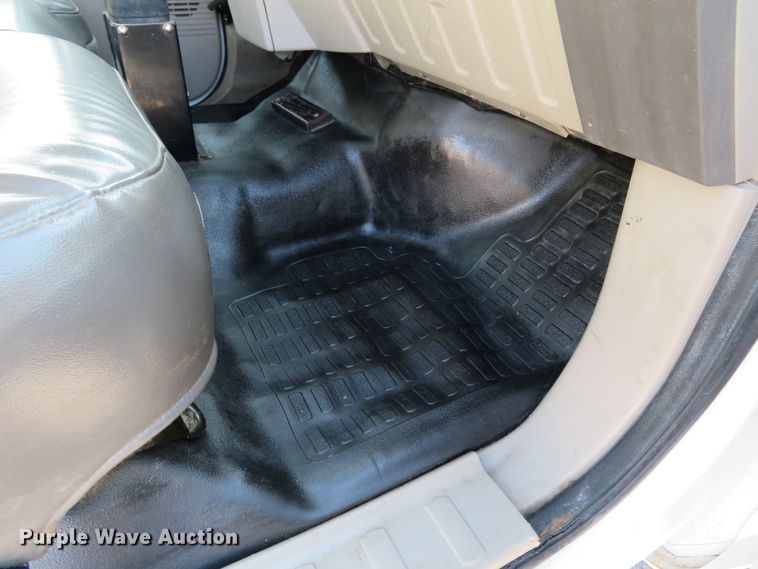 image for item DI3960 2009 Ford F350 Super Duty XL  dump bed pickup truck