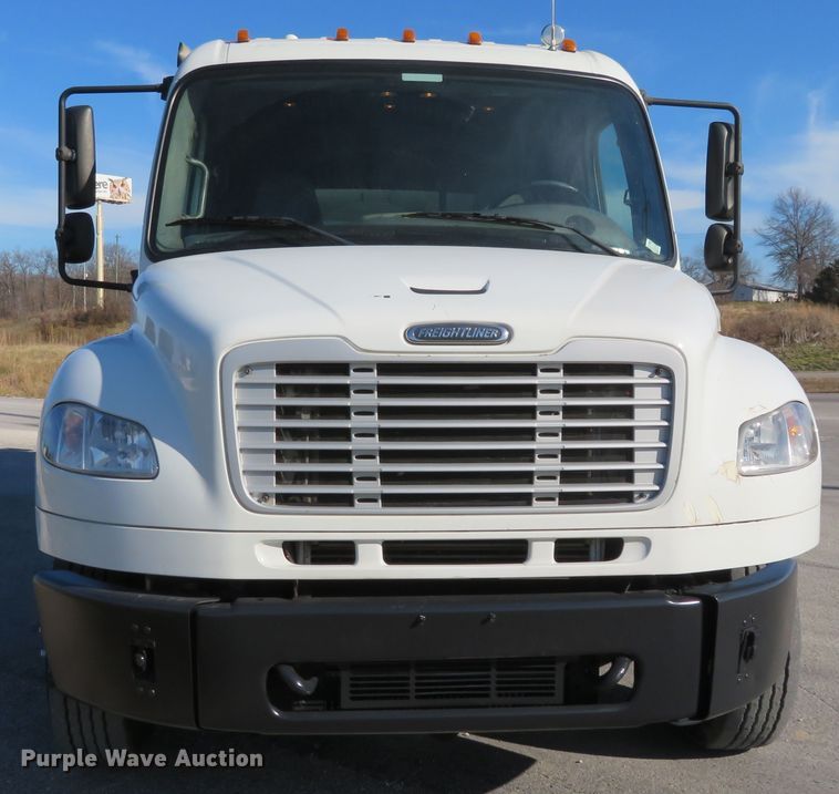 image for item DI3967 2010 Freightliner Business Class M2  Crew Cab utility truck