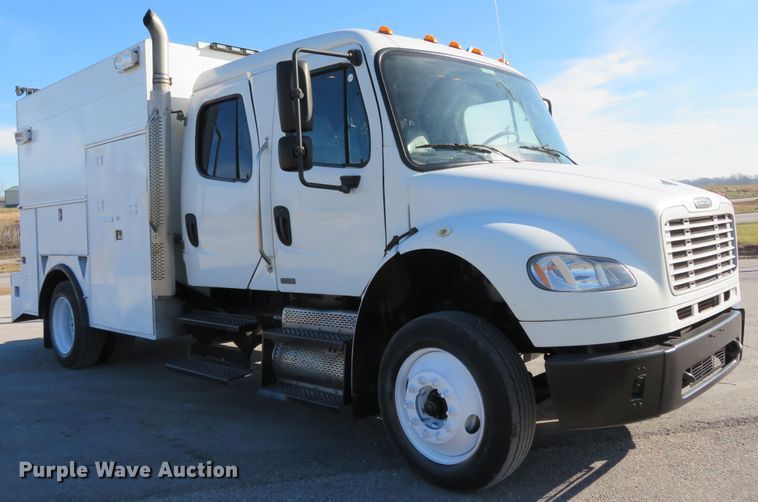 image for item DI3967 2010 Freightliner Business Class M2  Crew Cab utility truck