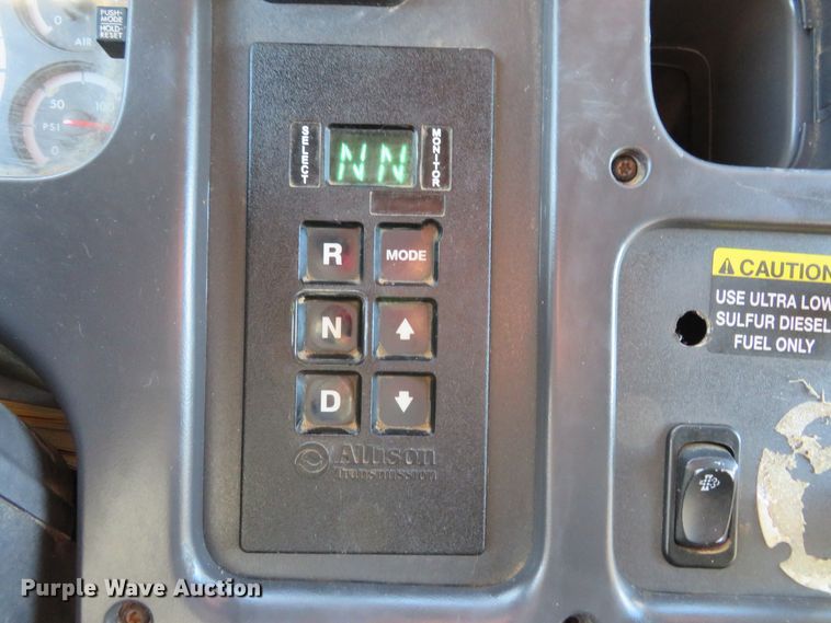 image for item DI3967 2010 Freightliner Business Class M2  Crew Cab utility truck