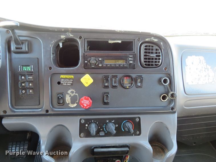 image for item DI3967 2010 Freightliner Business Class M2  Crew Cab utility truck