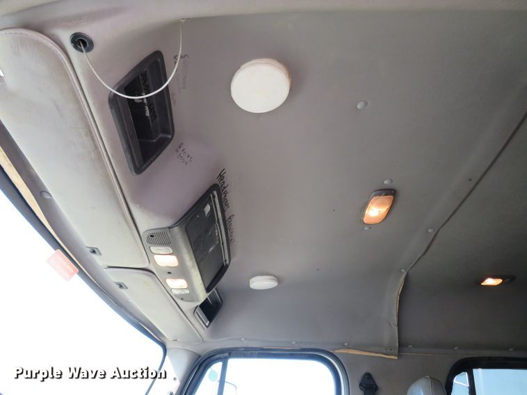 image for item DI3967 2010 Freightliner Business Class M2  Crew Cab utility truck