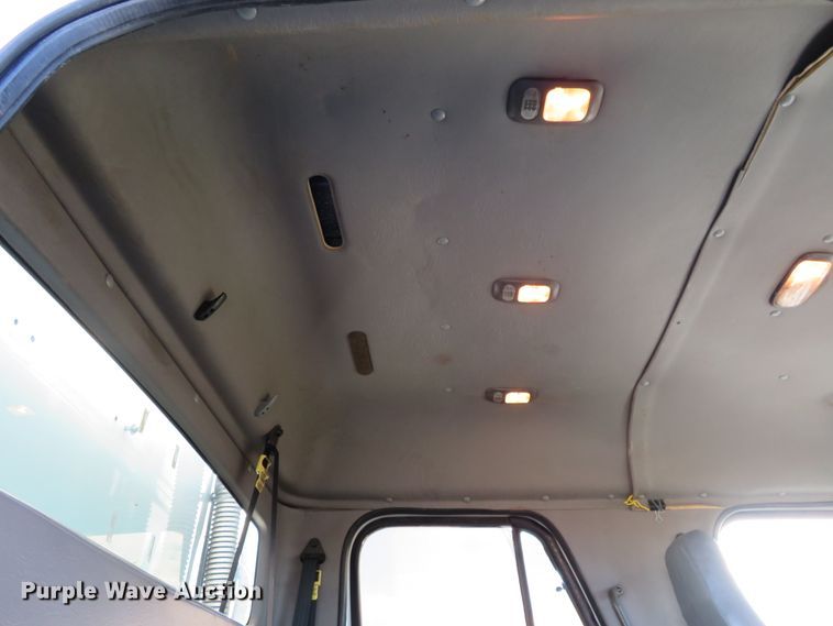 image for item DI3967 2010 Freightliner Business Class M2  Crew Cab utility truck