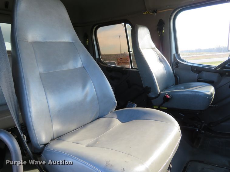 image for item DI3967 2010 Freightliner Business Class M2  Crew Cab utility truck