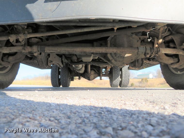 image for item DI3968 2008 Ford F350 Super Duty XLT  bale bed pickup truck