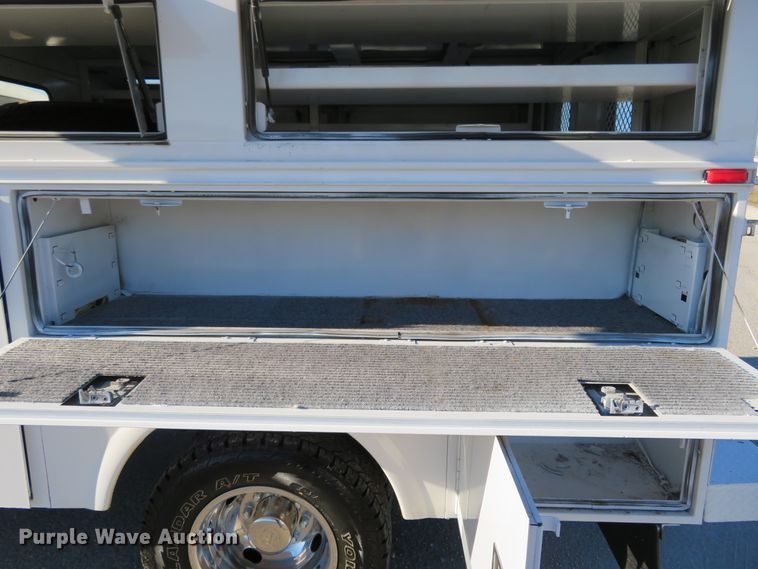 image for item DI3971 2012 Ford F350 Super Duty XL  SuperCab utility bed pickup truck