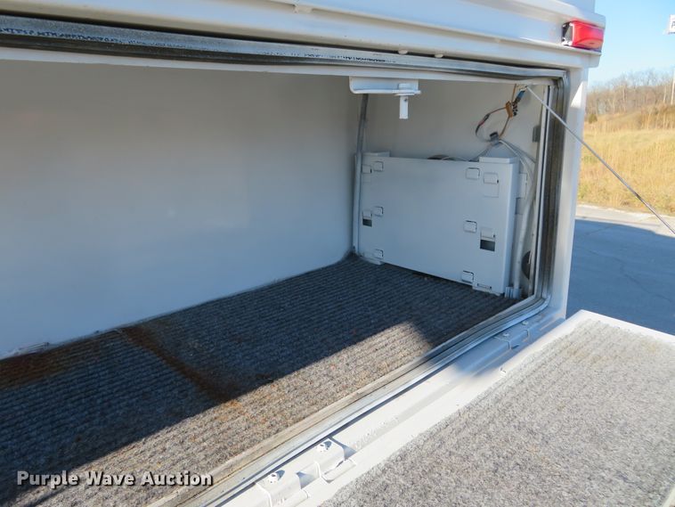 image for item DI3971 2012 Ford F350 Super Duty XL  SuperCab utility bed pickup truck