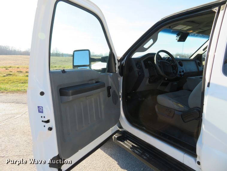 image for item DI3971 2012 Ford F350 Super Duty XL  SuperCab utility bed pickup truck