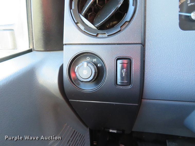 image for item DI3971 2012 Ford F350 Super Duty XL  SuperCab utility bed pickup truck