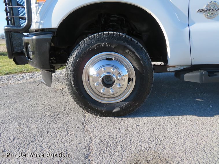 image for item DI3971 2012 Ford F350 Super Duty XL  SuperCab utility bed pickup truck