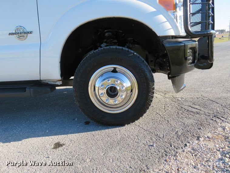 image for item DI3971 2012 Ford F350 Super Duty XL  SuperCab utility bed pickup truck