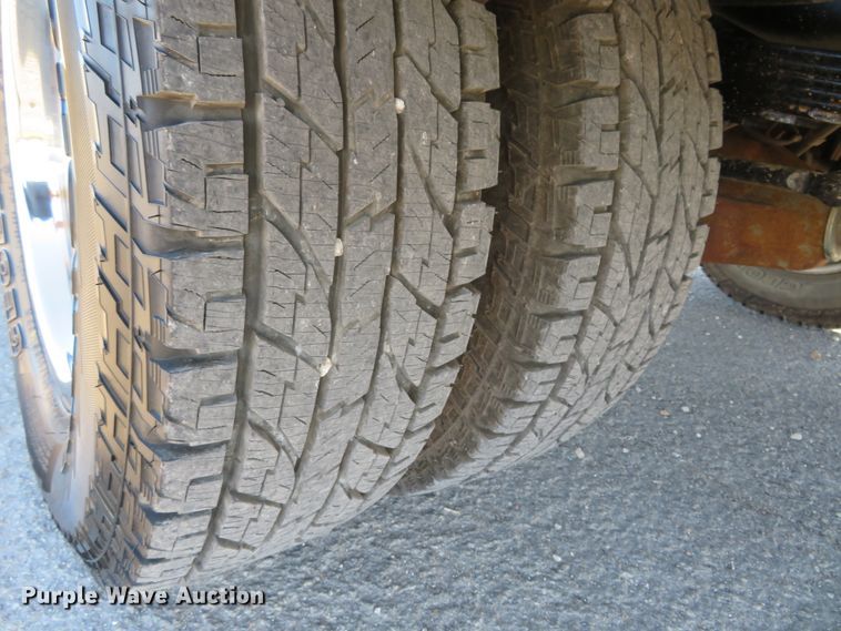 image for item DI3971 2012 Ford F350 Super Duty XL  SuperCab utility bed pickup truck