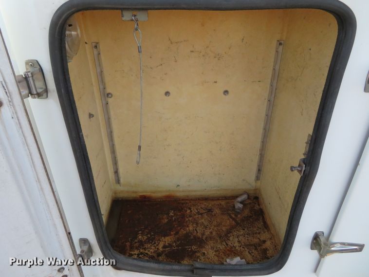 image for item DI3973 2005 Ford F450 Super Duty XL  bucket truck