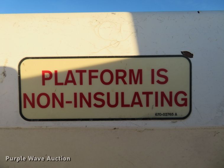 image for item DI3973 2005 Ford F450 Super Duty XL  bucket truck