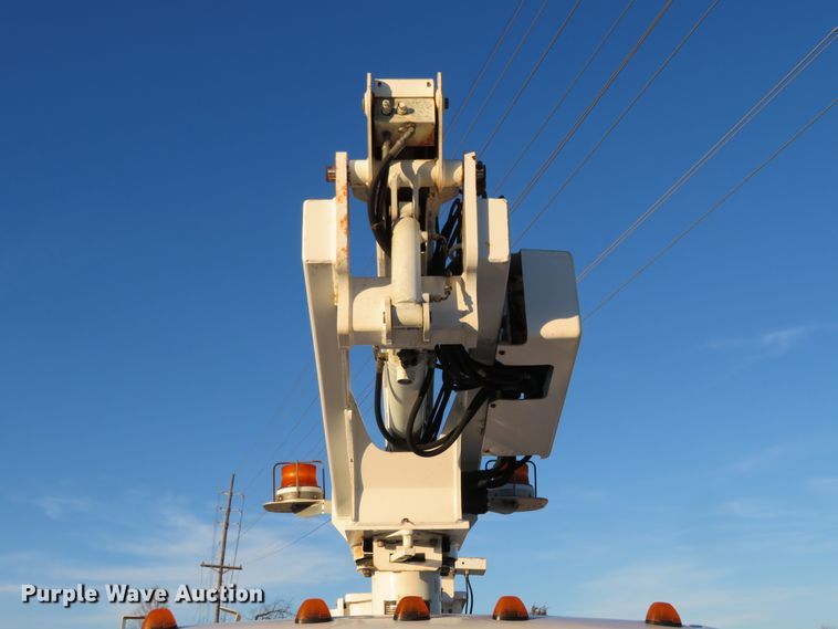 image for item DI3973 2005 Ford F450 Super Duty XL  bucket truck