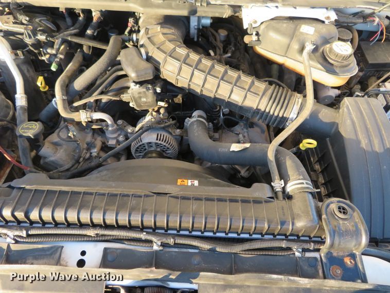 image for item DI3973 2005 Ford F450 Super Duty XL  bucket truck