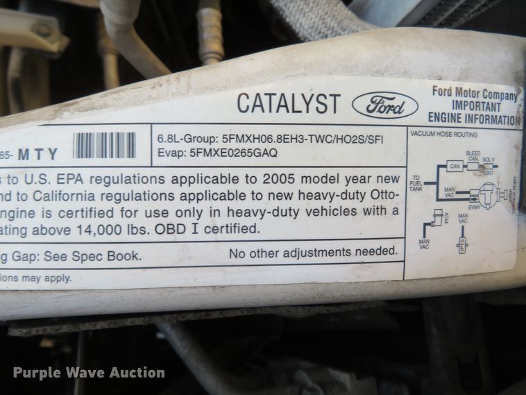 image for item DI3973 2005 Ford F450 Super Duty XL  bucket truck