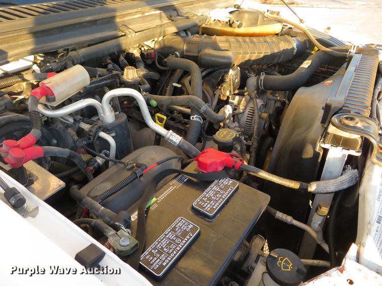 image for item DI3973 2005 Ford F450 Super Duty XL  bucket truck