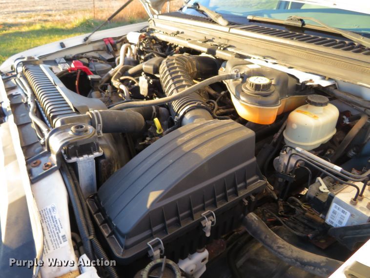 image for item DI3973 2005 Ford F450 Super Duty XL  bucket truck