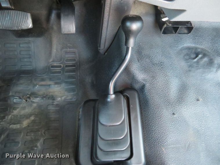 image for item DI3974 2012 Ford F350 Super Duty XLT  pickup truck cab and chassis