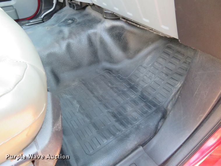 image for item DI3974 2012 Ford F350 Super Duty XLT  pickup truck cab and chassis