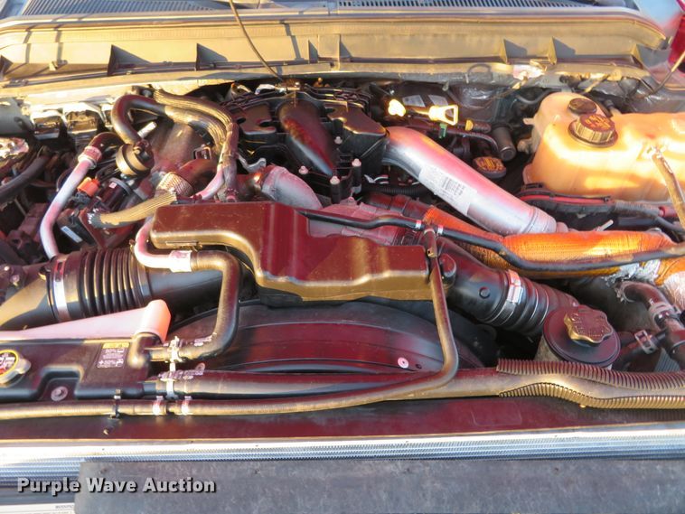 image for item DI3974 2012 Ford F350 Super Duty XLT  pickup truck cab and chassis