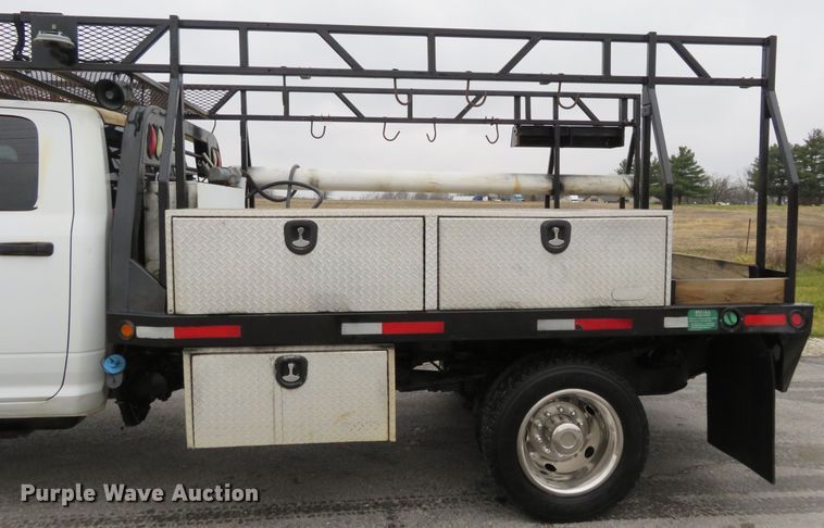 image for item DI3978 2012 Dodge Ram 5500HD  Crew Cab flatbed truck