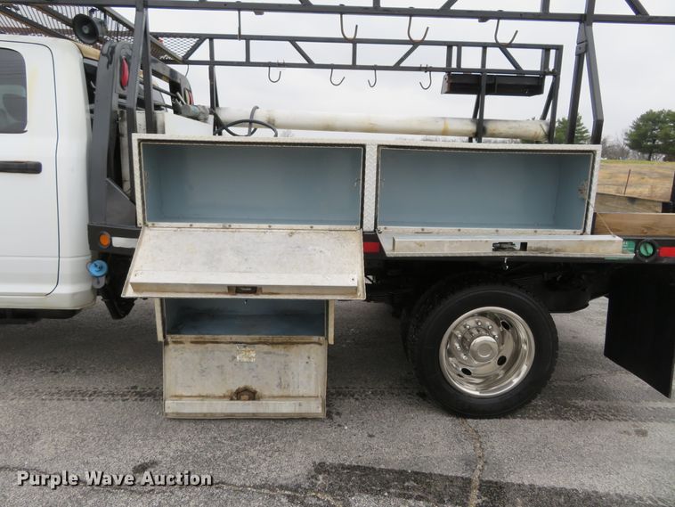 image for item DI3978 2012 Dodge Ram 5500HD  Crew Cab flatbed truck