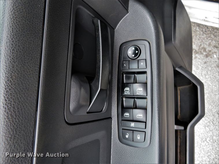 image for item DI3978 2012 Dodge Ram 5500HD  Crew Cab flatbed truck