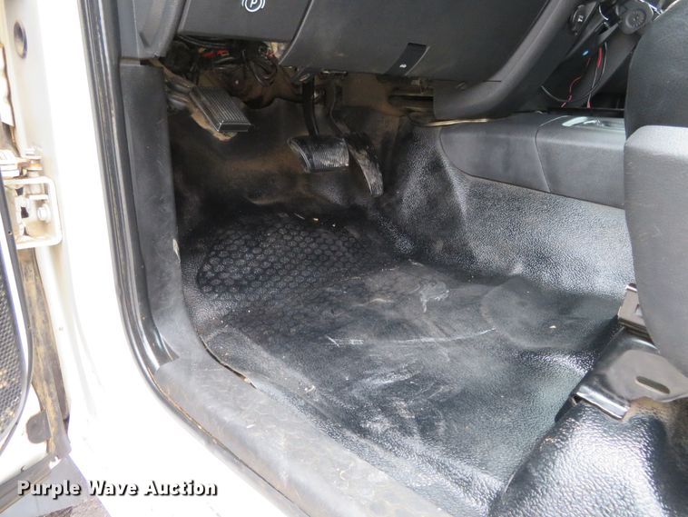 image for item DI3978 2012 Dodge Ram 5500HD  Crew Cab flatbed truck