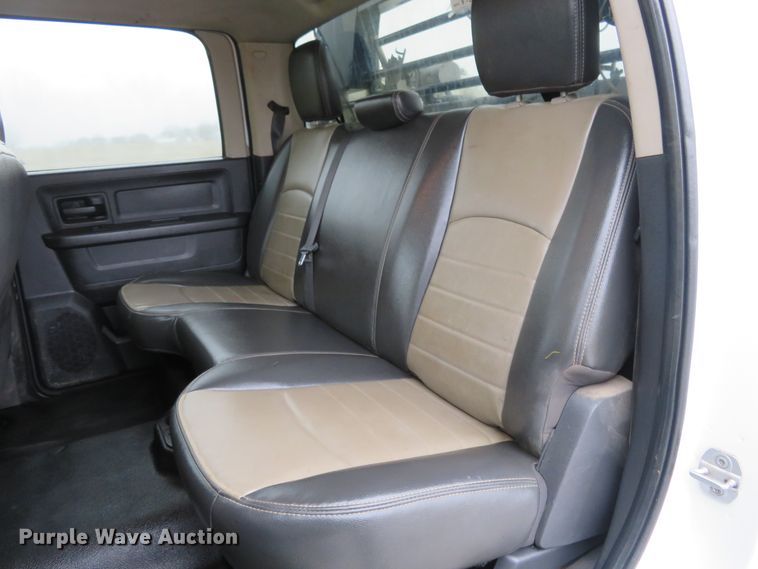 image for item DI3978 2012 Dodge Ram 5500HD  Crew Cab flatbed truck