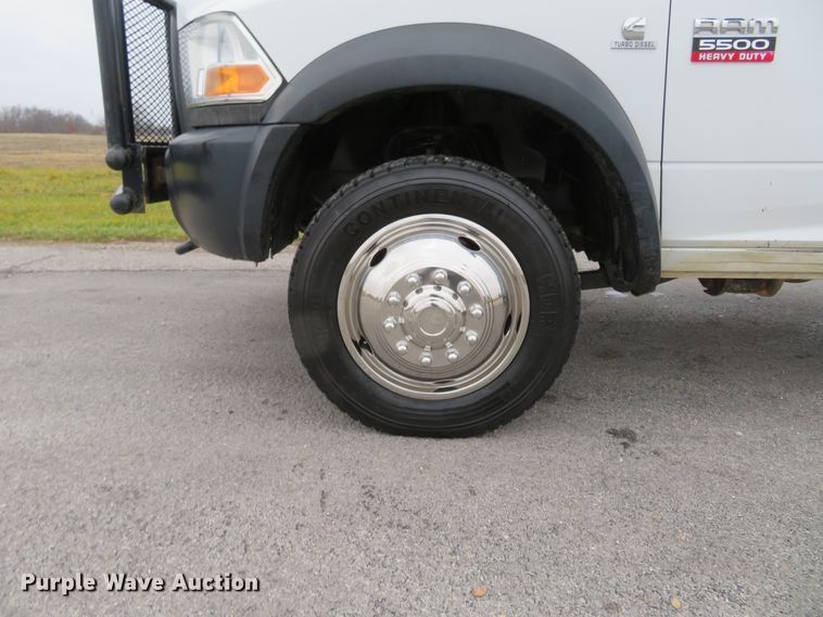 image for item DI3978 2012 Dodge Ram 5500HD  Crew Cab flatbed truck