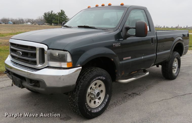 image for item DI3979 2004 Ford F350 Super Duty XLT  pickup truck