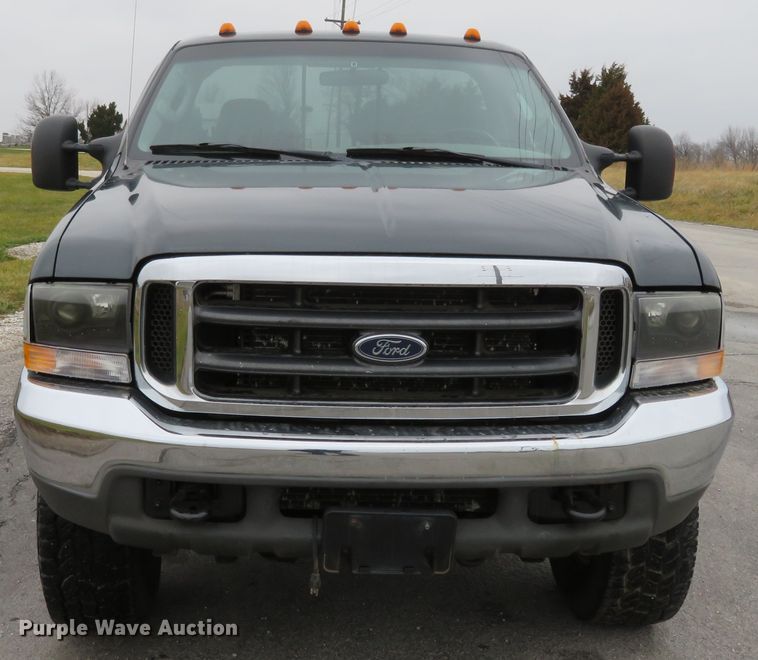 image for item DI3979 2004 Ford F350 Super Duty XLT  pickup truck