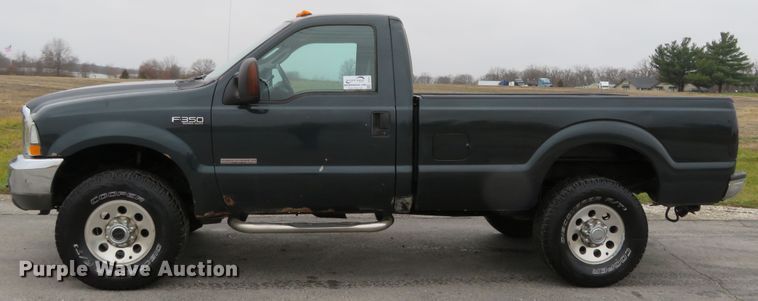 image for item DI3979 2004 Ford F350 Super Duty XLT  pickup truck
