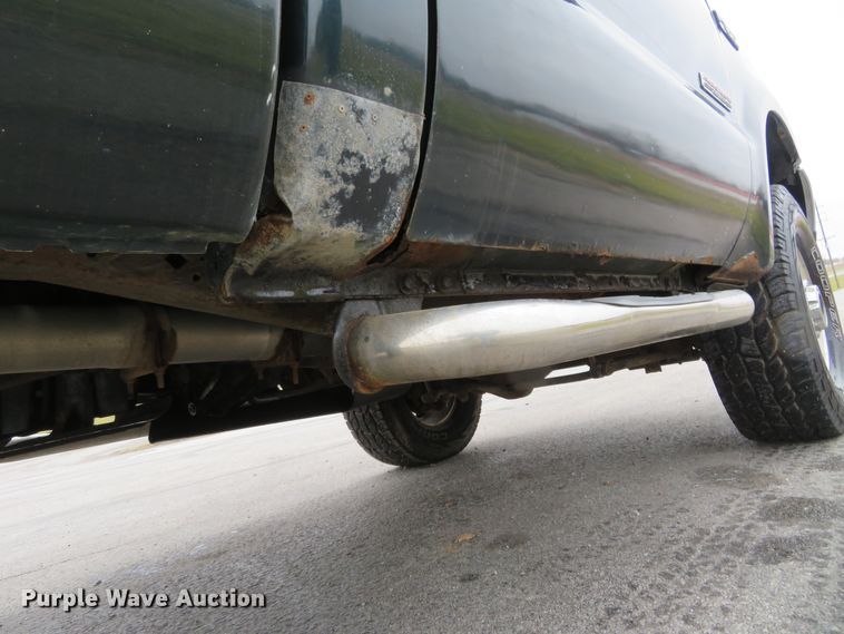 image for item DI3979 2004 Ford F350 Super Duty XLT  pickup truck