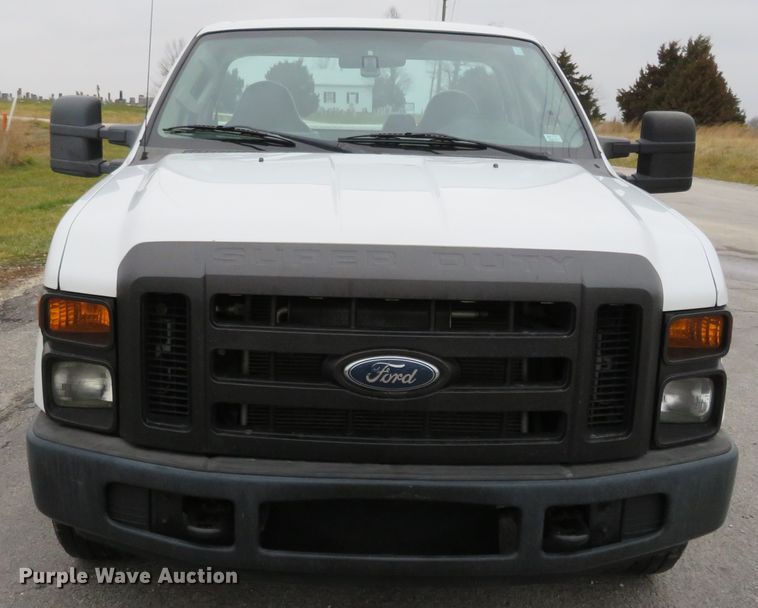 image for item DI3980 2010 Ford F250 Super Duty XL  pickup truck