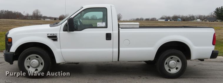 image for item DI3980 2010 Ford F250 Super Duty XL  pickup truck